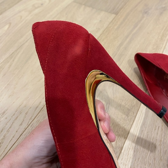 Alice + Olivia Heeda Heels in Garnet Suede | Size 37.5 - Picture 6 of 7